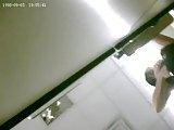 Il leche la chatte pleine de foutre